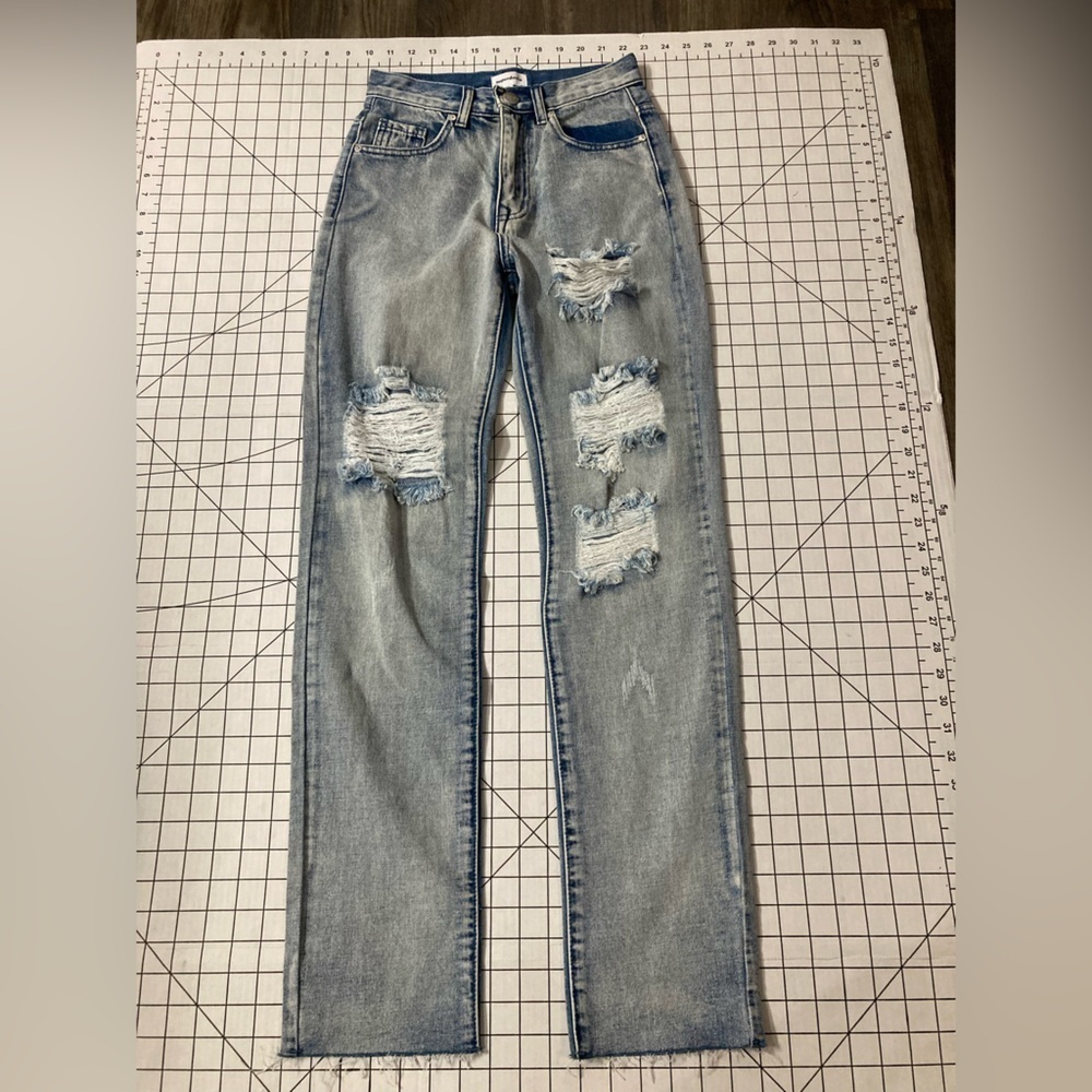 Superdown Women’s Size 24 Distressed Light Wash Jeans